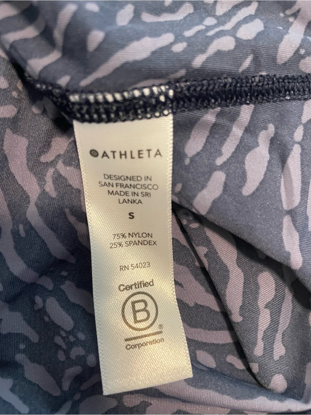 Athleta Ultimate Train Racerback Tank Navy Print Small - Picture 6 of 8